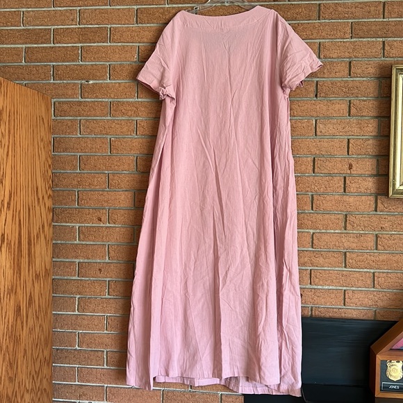 NORACORA AIRY LIGHT WEIGHT V-NECK BUTTON EMBELLISHED DRESS - Picture 5 of 7